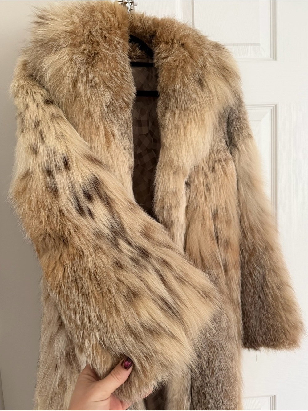 Women's Long Genuine RARE Canadian Lynx Fur Coat - Tan - Picture 4 of 8